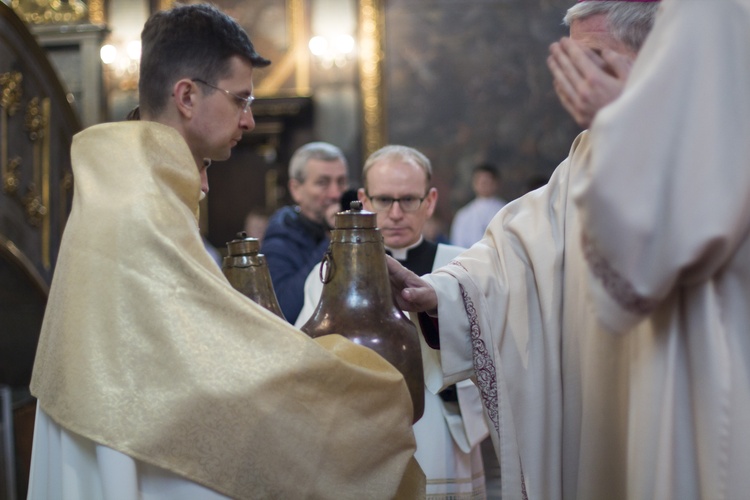 Msza Krzyżma św. w sandomierskiej katedrze