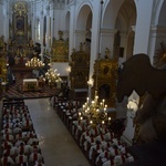 Msza św. Krzyżma w katedrze łowickiej 