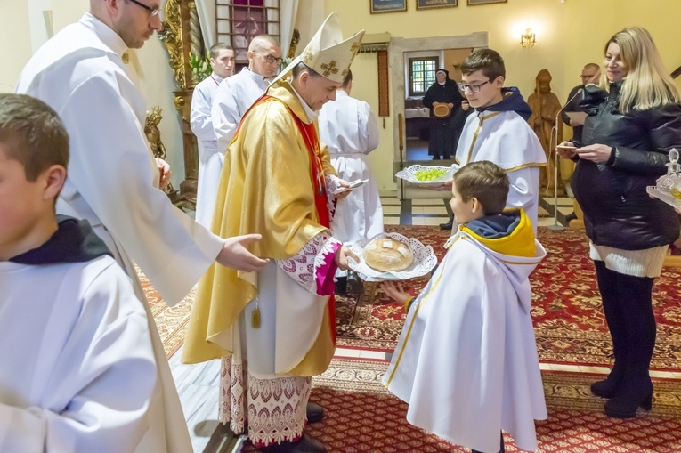 Kudowa-Zdrój. Msza Wieczerzy Pańskiej z bp. Adamem Bałabuchem