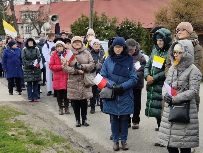 Jadowniki. Droga Krzyżowa na Bocheniec