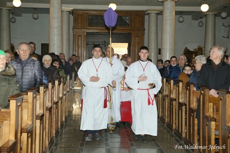 Wielki Czwartek w parafiach diecezji świdnickiej