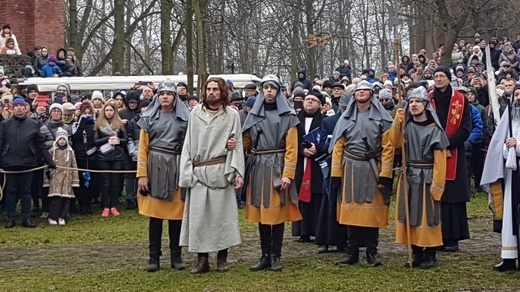 Chwalebne Misterium Męki Pańskiej w Wielki Piątek. 07.04.2023