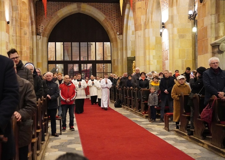 Wielki Piątek w katedrze wrocławskiej