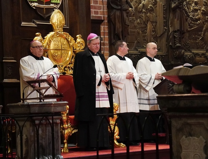 Wielki Piątek w katedrze wrocławskiej