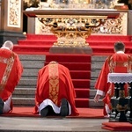 Liturgia Męki Pańskiej 2023 w świdnickiej katedrze