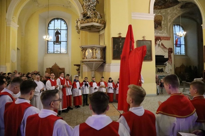 ​Liturgia Męki Pańskiej w Głogowie