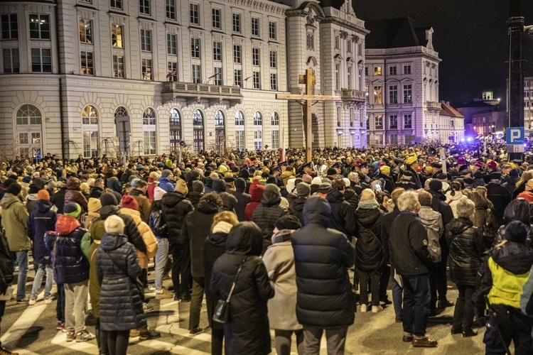 Droga Krzyżowa ulicami Warszawy