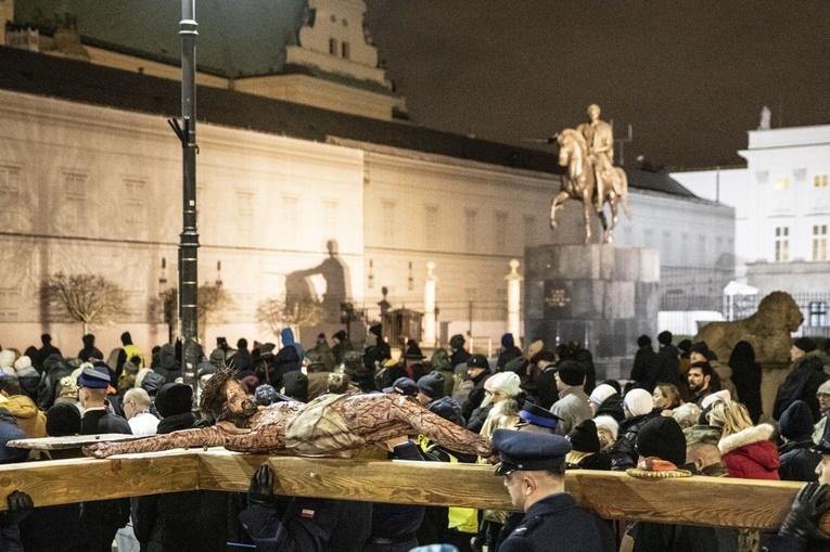 Droga Krzyżowa ulicami Warszawy