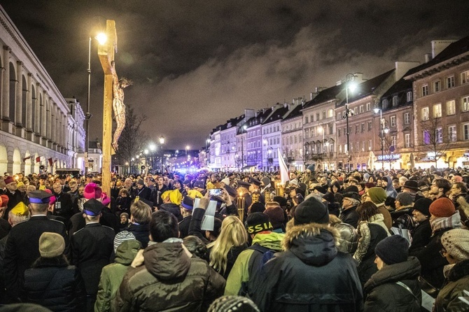 Droga Krzyżowa ulicami Warszawy