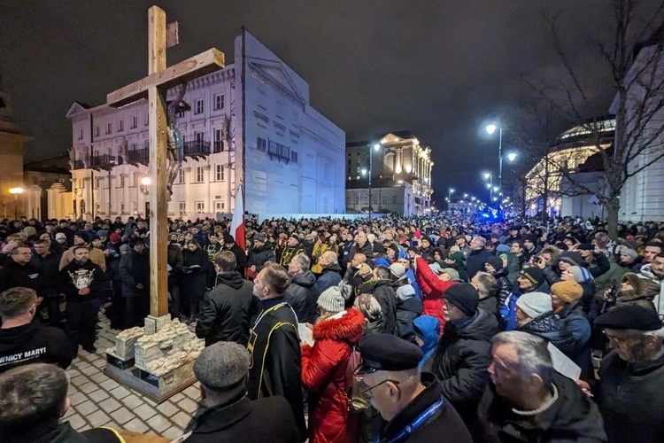 Droga Krzyżowa ulicami Warszawy
