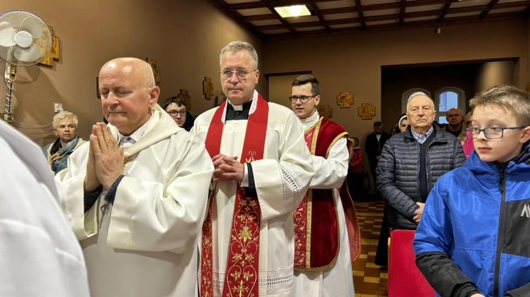 Liturgia Męki Pańskiej w parafiach diecezji świdnickiej