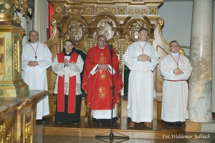 Liturgia Męki Pańskiej w parafiach diecezji świdnickiej