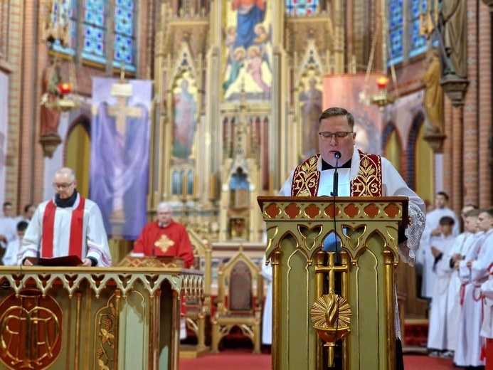 Liturgia Męki Pańskiej w parafiach diecezji świdnickiej