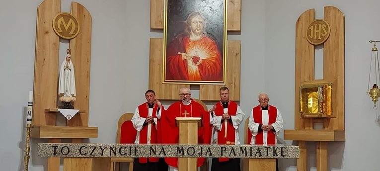 Liturgia Męki Pańskiej w parafiach diecezji świdnickiej