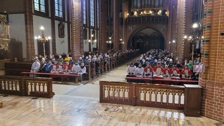 Liturgia Męki Pańskiej w parafiach diecezji świdnickiej