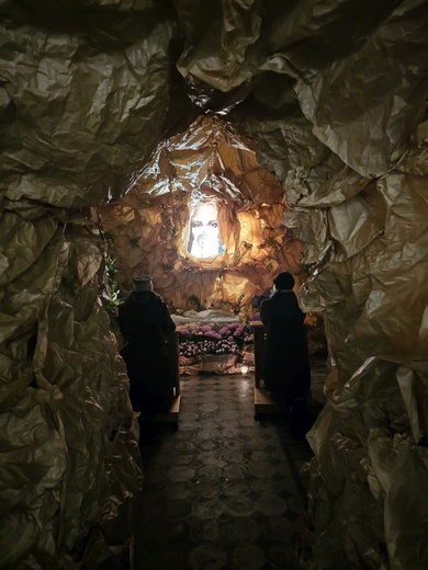 Groby Pańskie w diecezji