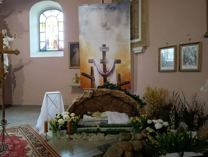 Groby Pańskie w diecezji