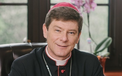 Biskup Kijowa przyznaje, że słowa Franciszka go zraniły. Krytykuje jednak gotowych "ukrzyżować" papieża