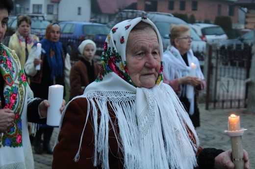 Procesja rezurekcyjna w Miętustwie