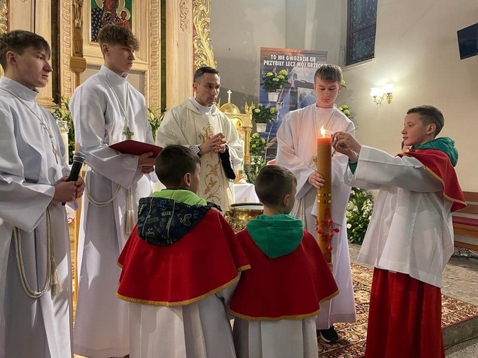 Wigilia Paschalna w parafiach diecezji świdnickiej