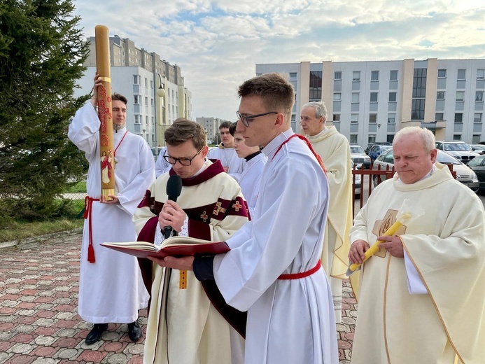 Wigilia Paschalna w parafiach diecezji świdnickiej