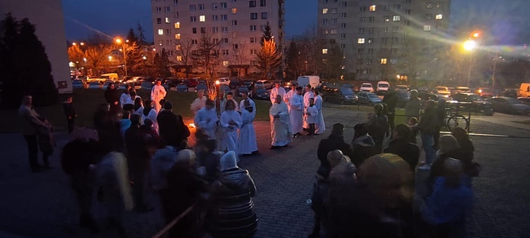 Wigilia Paschalna w parafiach diecezji świdnickiej