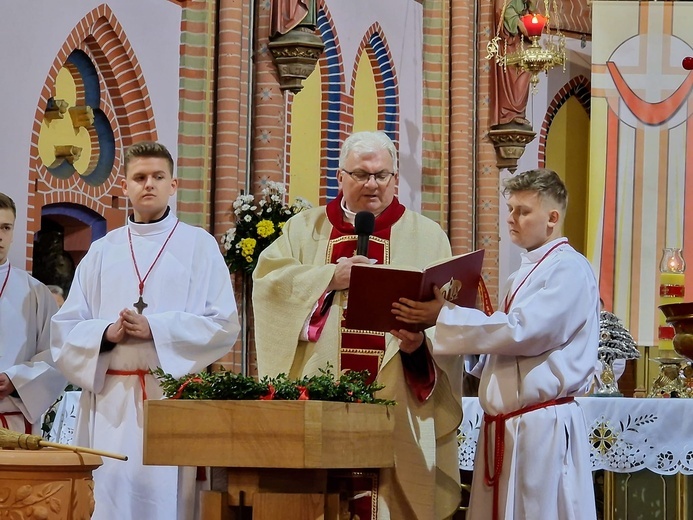 Wigilia Paschalna w parafiach diecezji świdnickiej