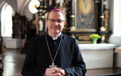 Abp Tadeusz Wojda, metropolita gdański.