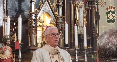 Abp Skworc w Wielkanoc: Bądźmy świadkami Chrystusa Zmartwychwstałego