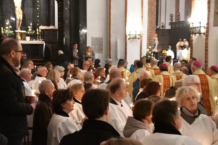 Byśmy jak orły rozkładali skrzydła przed dalekim lotem