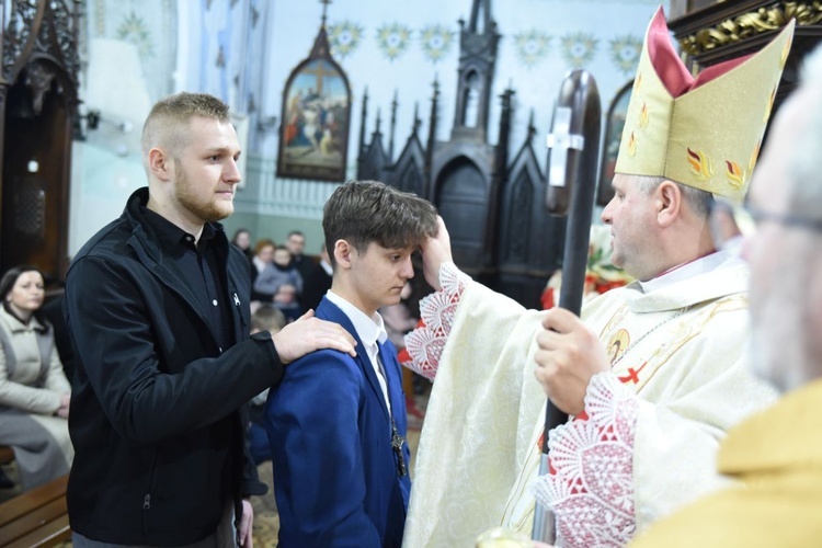 Bierzmowanie w Rzepienniku Biskupim