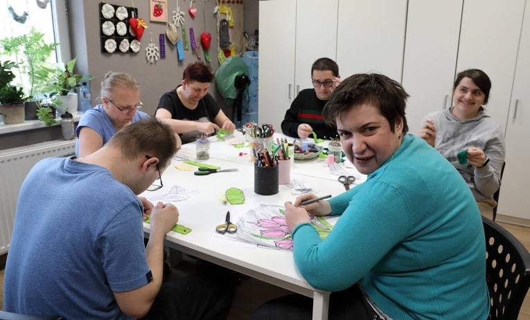 Oddali swój dom niepełnosprawnym