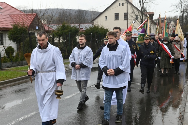 Pogrzeb ks. Stanisława Pająka, który służył na wałbrzyskim Poniatowie 43 lata