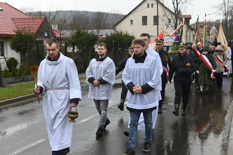 Pogrzeb ks. Stanisława Pająka, który służył na wałbrzyskim Poniatowie 43 lata