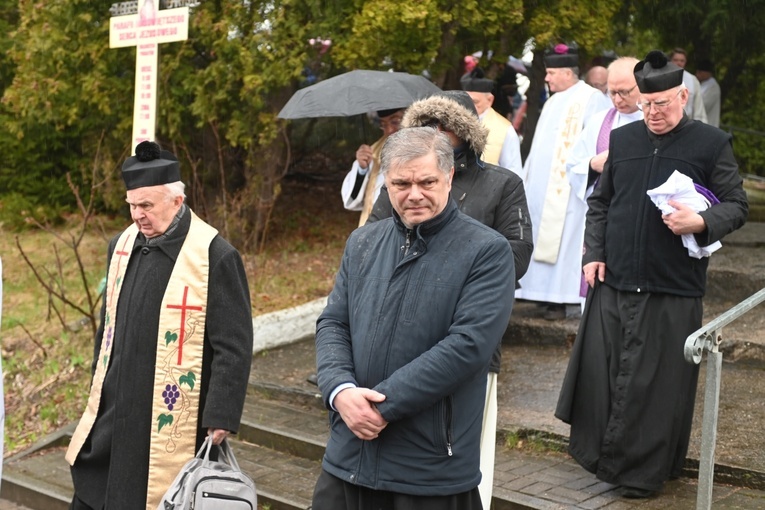 Pogrzeb ks. Stanisława Pająka, który służył na wałbrzyskim Poniatowie 43 lata