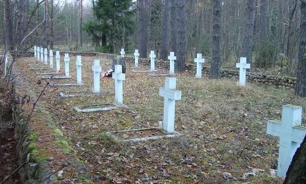 Białoruś. Skradziono tablicę poświęconą żołnierzom AK