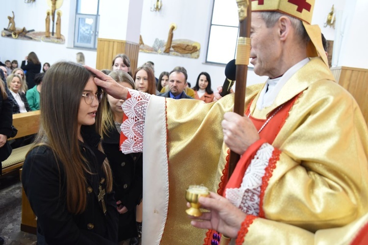 Bierzmowanie w Jurkowie koło Czchowa