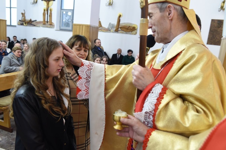 Bierzmowanie w Jurkowie koło Czchowa