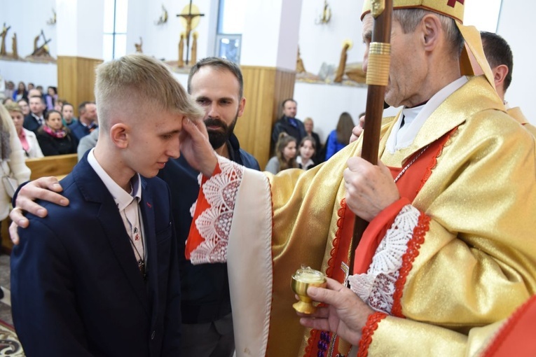 Bierzmowanie w Jurkowie koło Czchowa