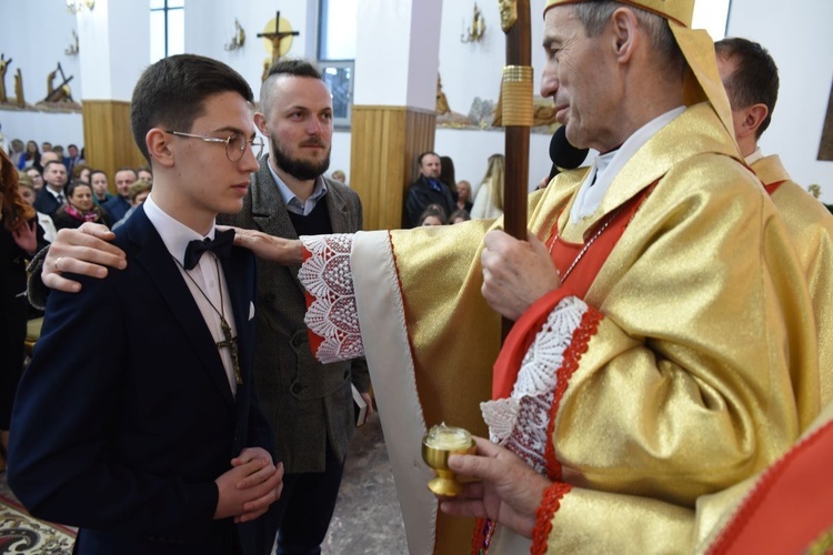 Bierzmowanie w Jurkowie koło Czchowa