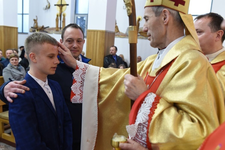 Bierzmowanie w Jurkowie koło Czchowa