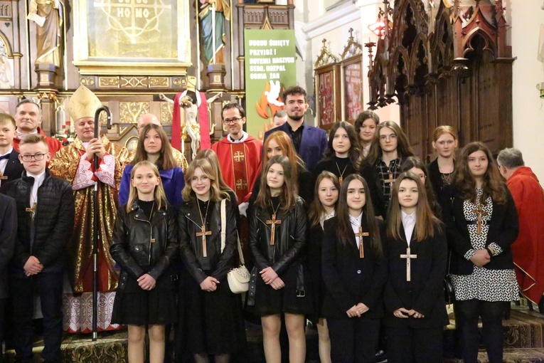 Bierzmowanie w Ciężkowicach