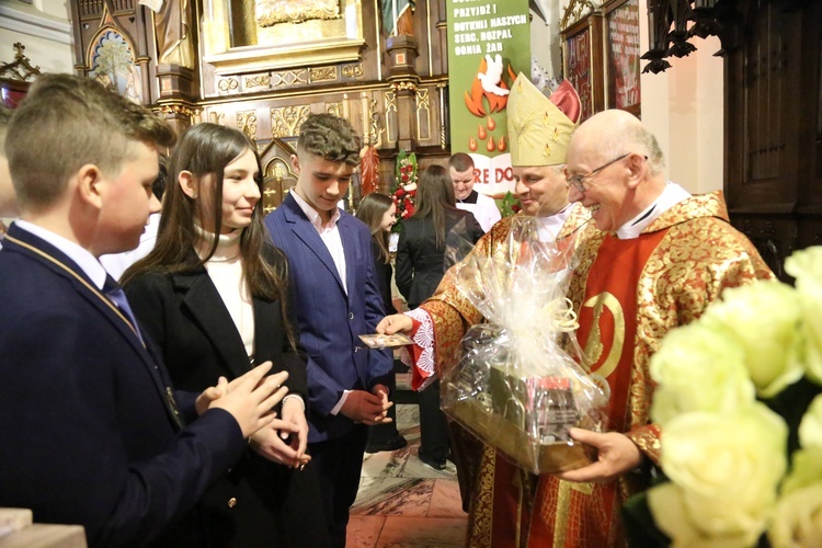 Bierzmowanie w Ciężkowicach