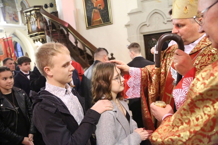 Bierzmowanie w Ciężkowicach