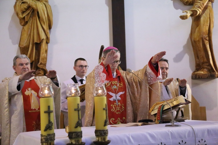 Bierzmowanie w Roztoce