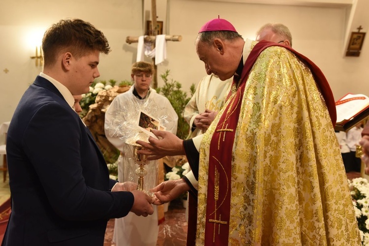 Bierzmowanie w Limanowej Sowlinach