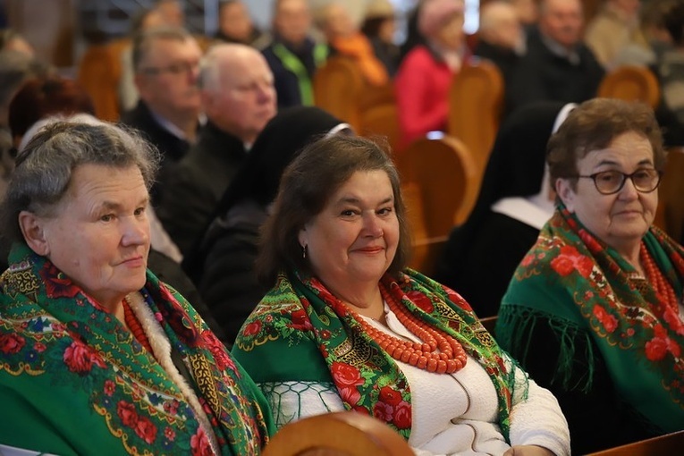 Poświęcenie drogi światła w Mszanie Dolnej