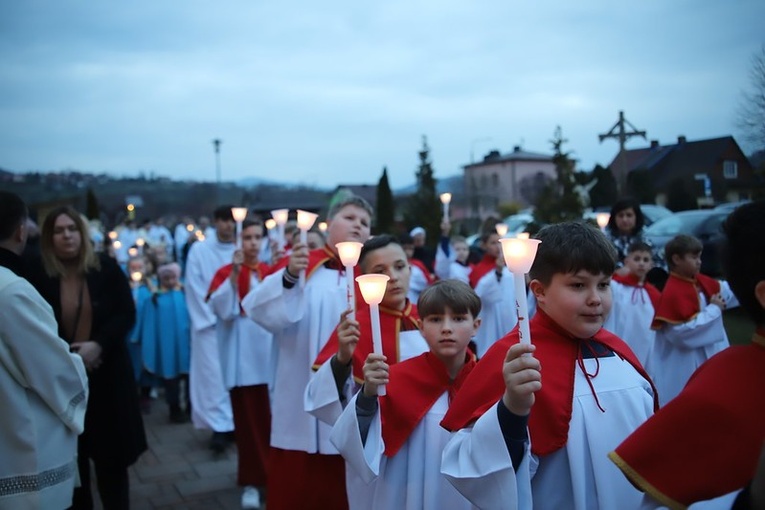 Poświęcenie drogi światła w Mszanie Dolnej