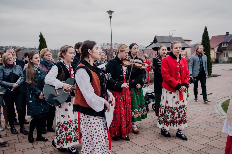 Poświęćenie drogi światła w Mszanie Dolnej cz. 2