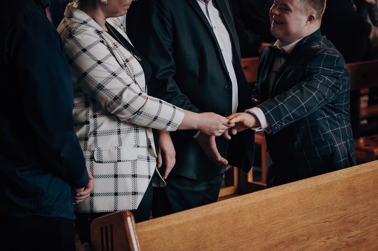 Bierzmowanie osób z niepełnosprawnością w Skierniewicach